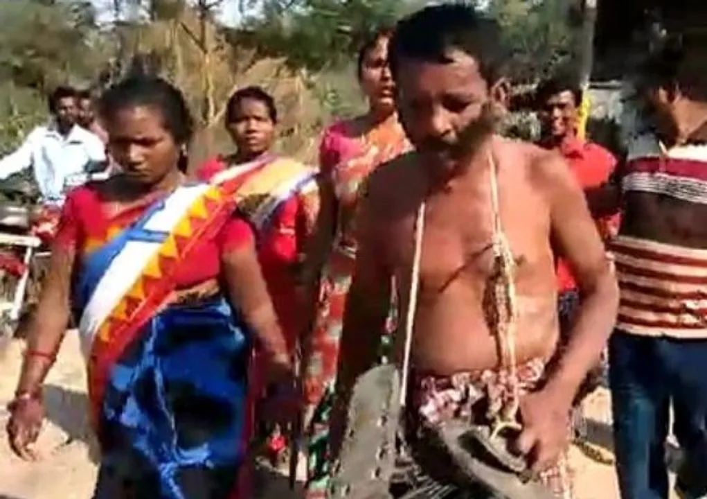  Odisha man paraded with garland of shoes for raping minor