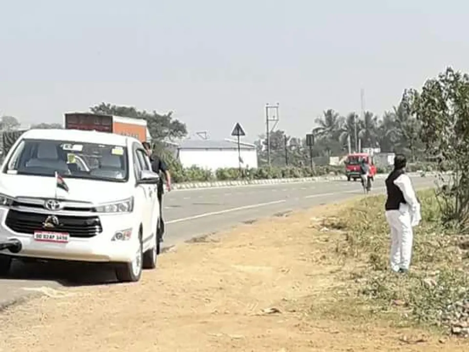  Odisha Minister Surjya Narayan Patro caught urinating in open; pics go viral