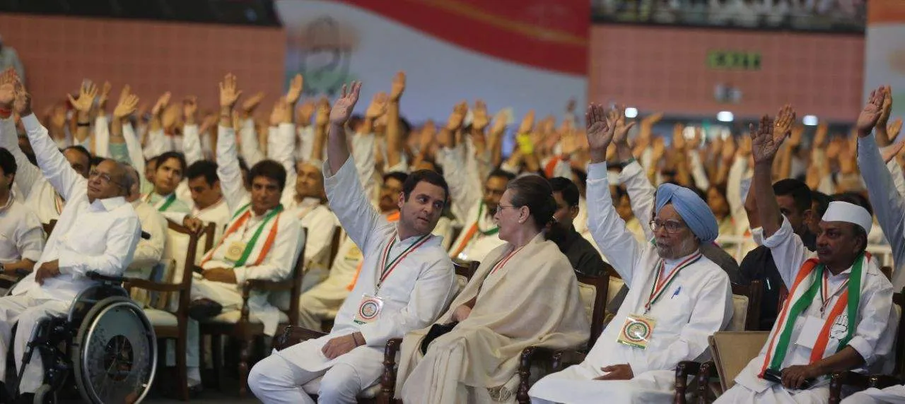  Rahul attacks Modi on corruption, promises galvanised party in 2019 'Kuruskshtra' battle