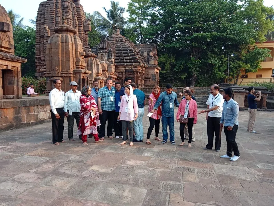  MSME intl trade fair delegates on special heritage walk in Odisha capital