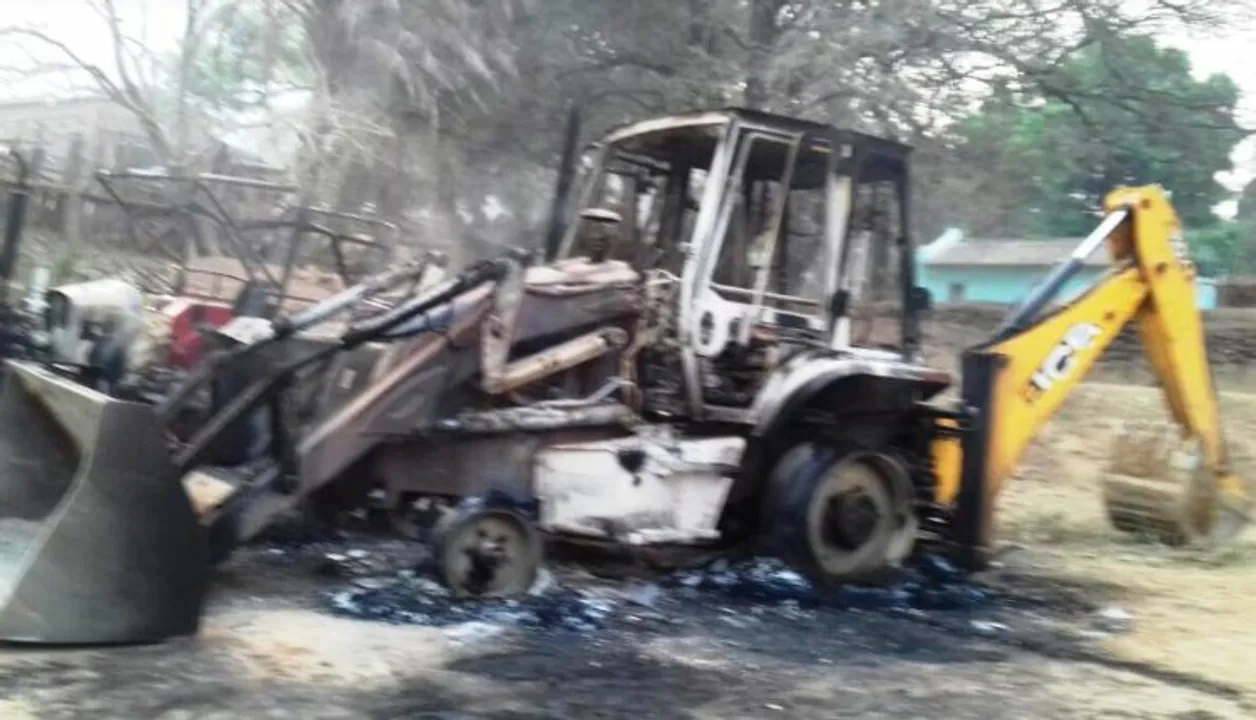  Maoists unleash terror in Odisha's Kandhamal, torch vehicles