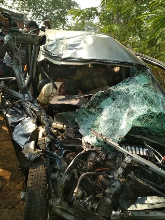  Car-truck collision claims 3 lives in Odisha's Rayagada