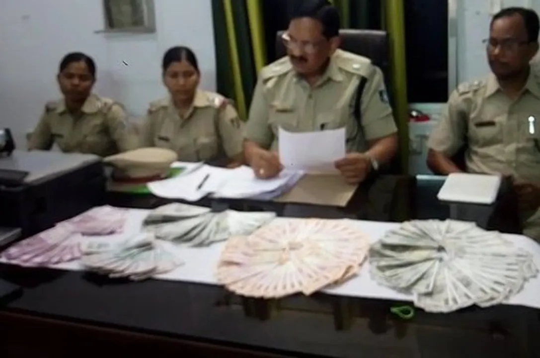  Over Rs one lakh fake notes seized in Odisha's Boudh; 4 held