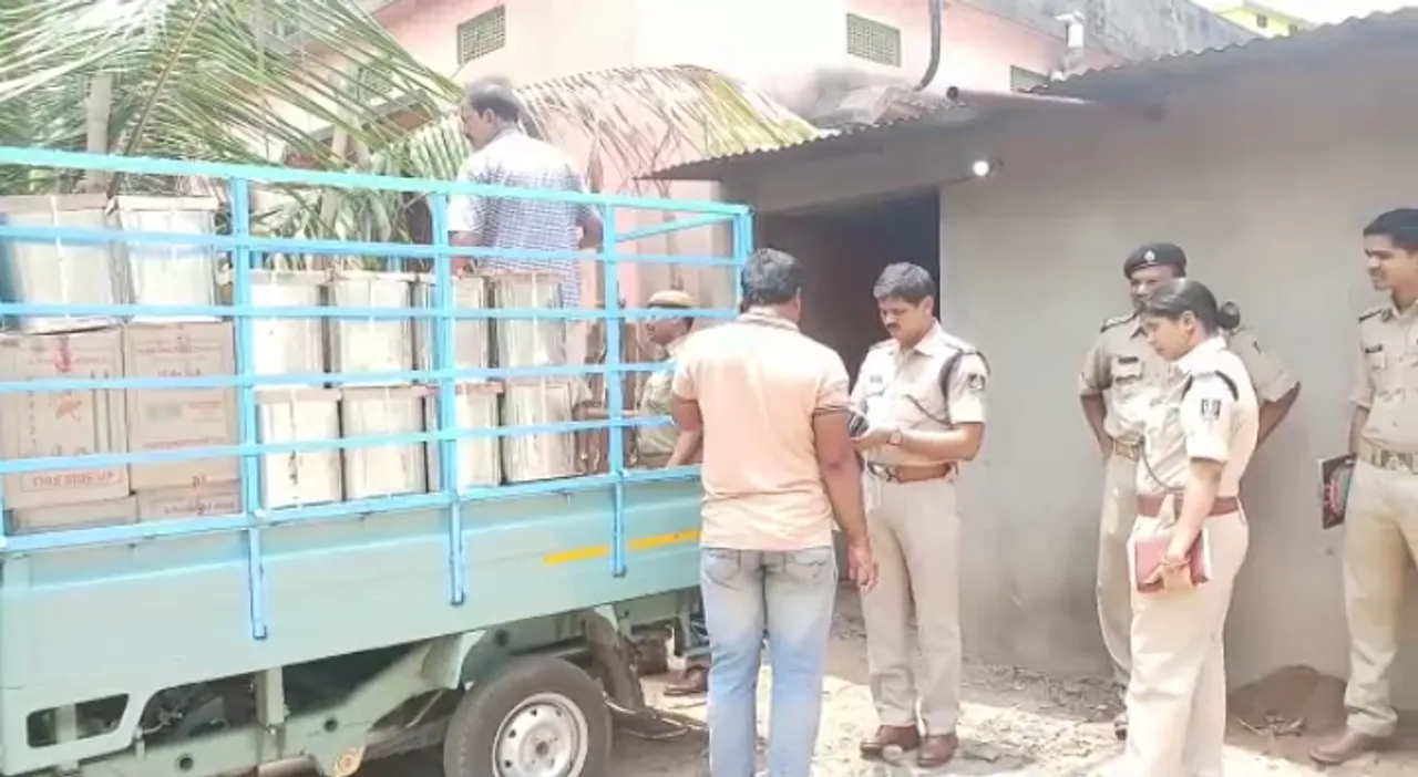  Cops raid edible oil godown in Odisha's Cuttack