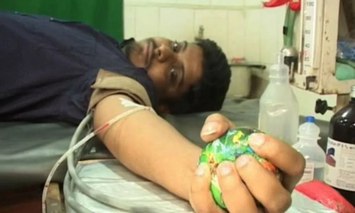  Service to mankind: Odisha doc donates blood to save patient's life