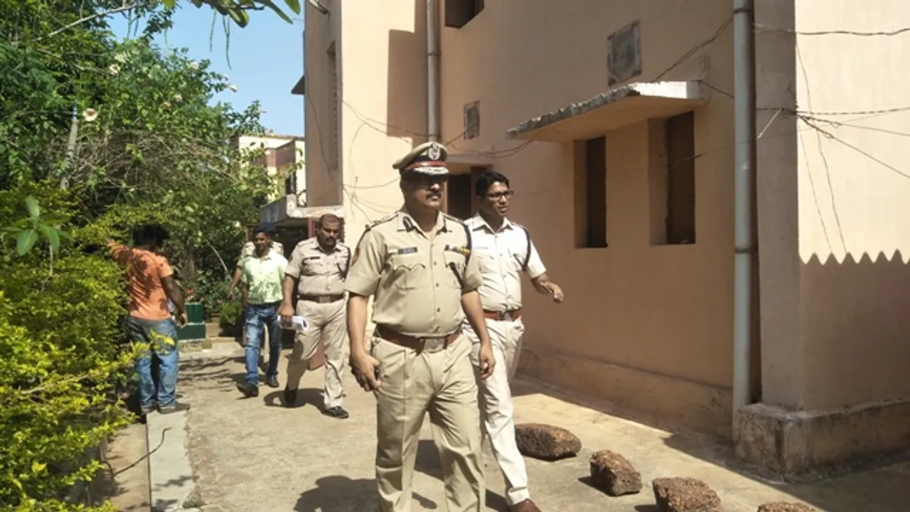  Shocking! Fake RPF man robs Railway official's house in Odisha capital