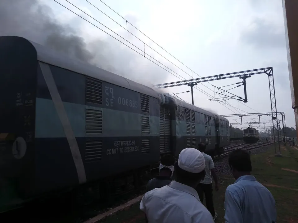  Fire breaks out inside Keonjhar-Bhubaneswar train in Odisha