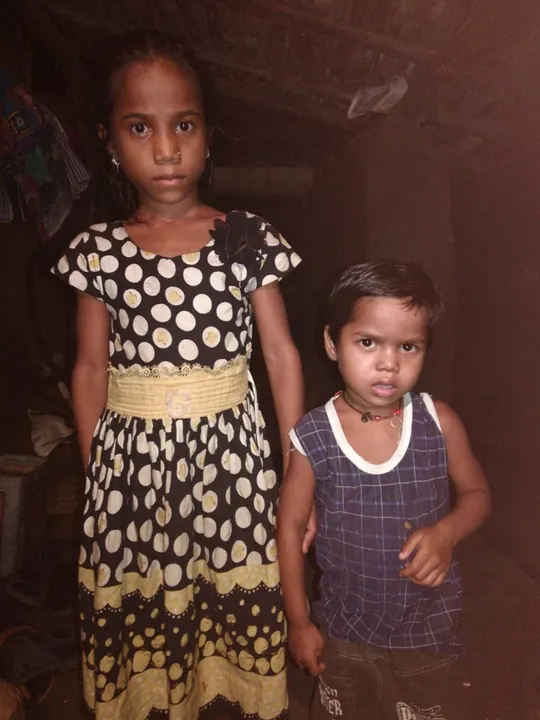  Nine-yr-old girl risks life to save little sister fallen into well in Odisha