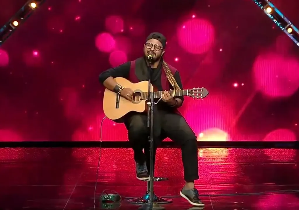  Odisha singer Biswajit Mahapatra gets standing ovation at singing reality show Indian Idol