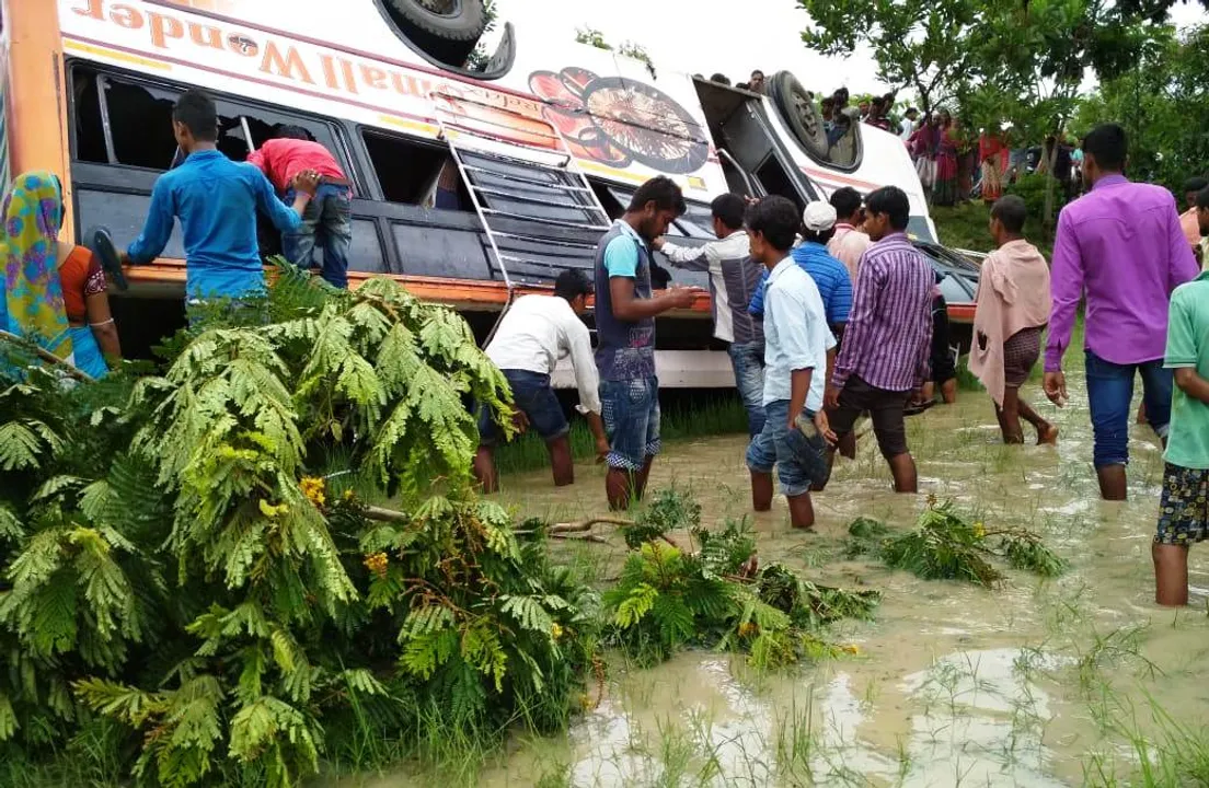 15 hurt as bus overturns in Odisha’s Bhadrak
