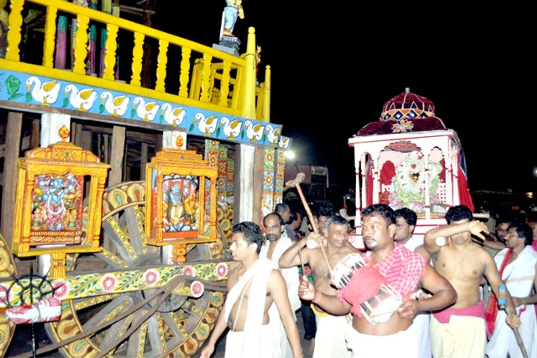  Goddess Lakshmi on a palanquin in front of Gundicha Temple (File pic) 