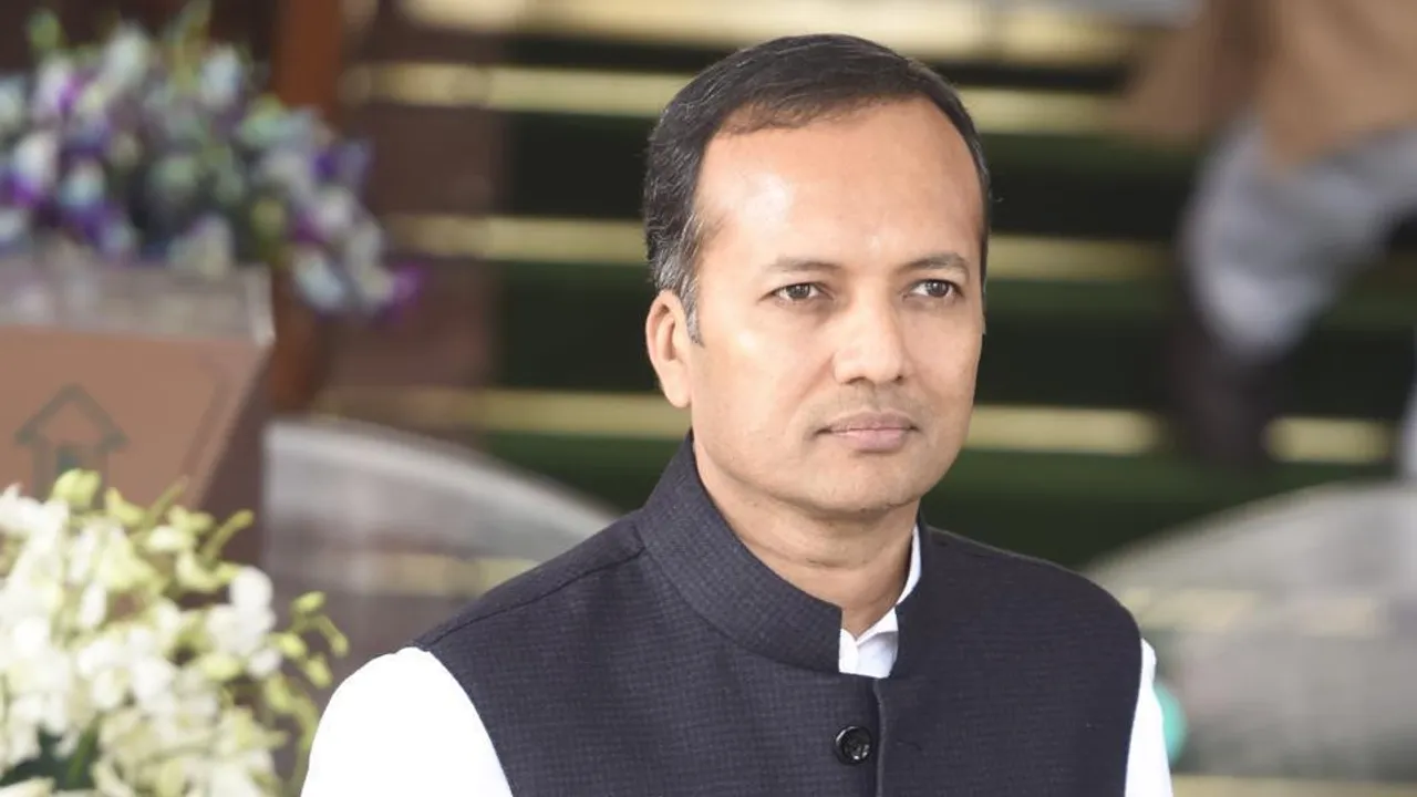  Naveen Jindal takes up steel industries’ concern with Odisha Govt