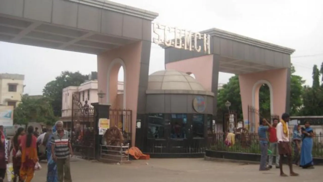  Odisha: Fire breaks out at SCB Hospital