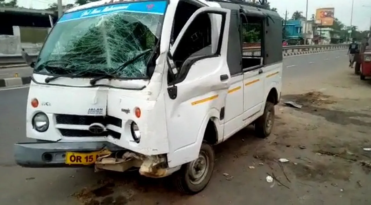  School van accident in Odisha's Sambalpur leaves 8 students injured