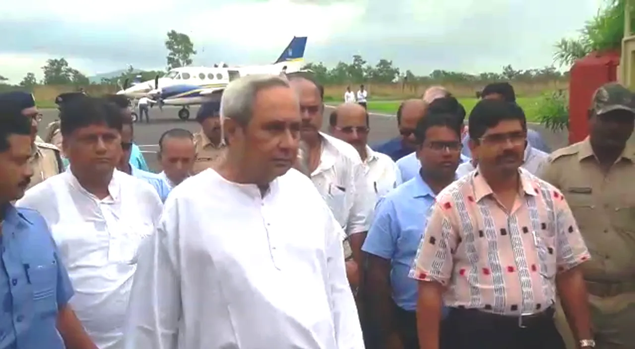  CM reviews flood situation, asks officials for restoration in 24 hrs