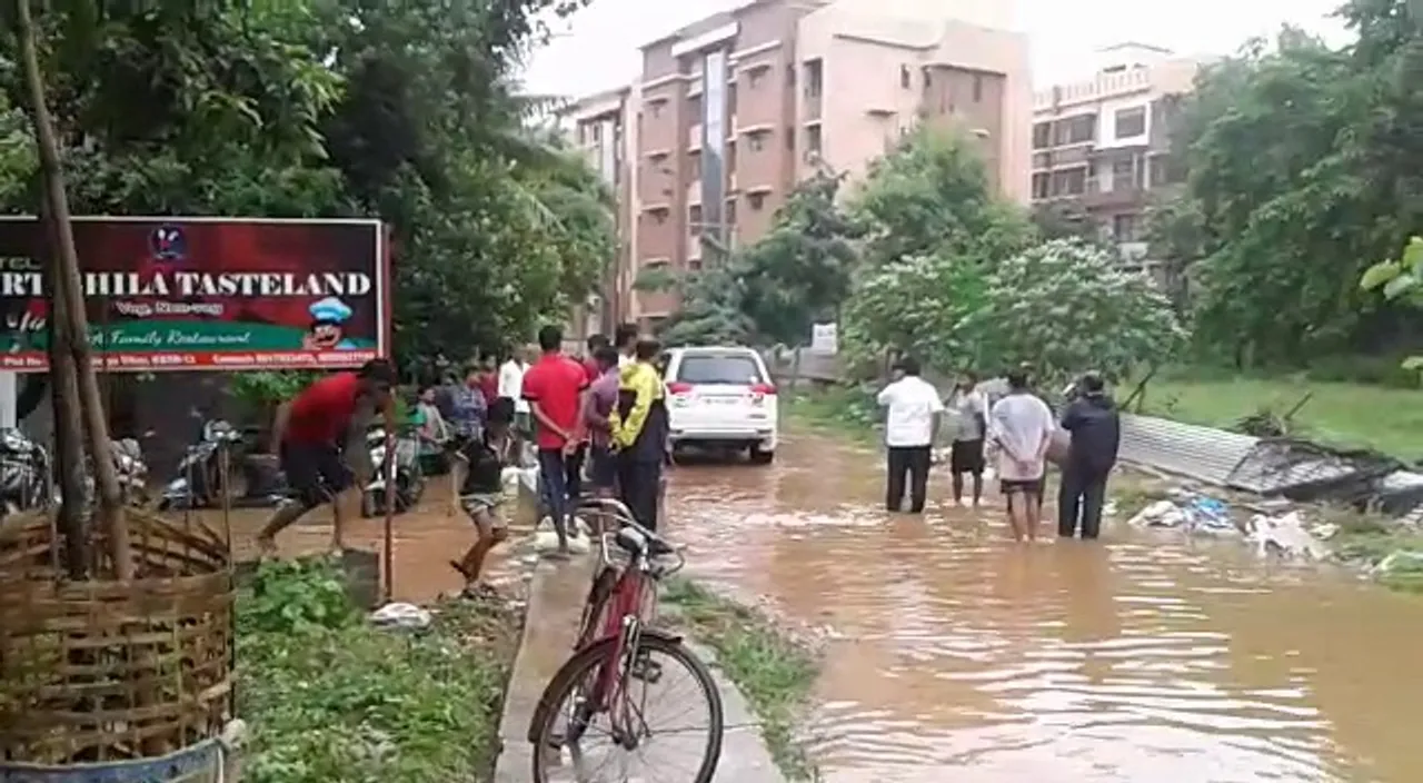  Odisha: Schools shut in twin city due to heavy rain