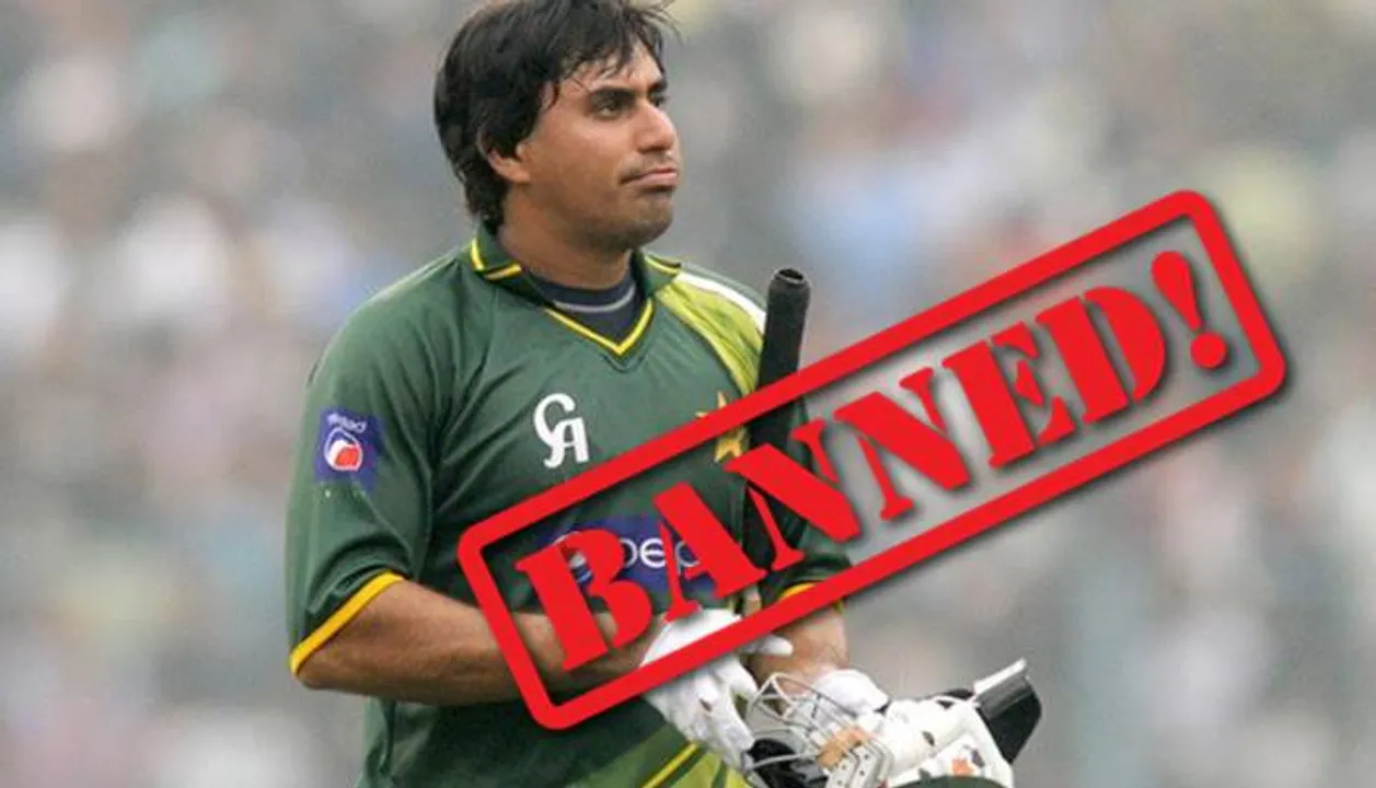  Pakistan batsman banned over corruption charges