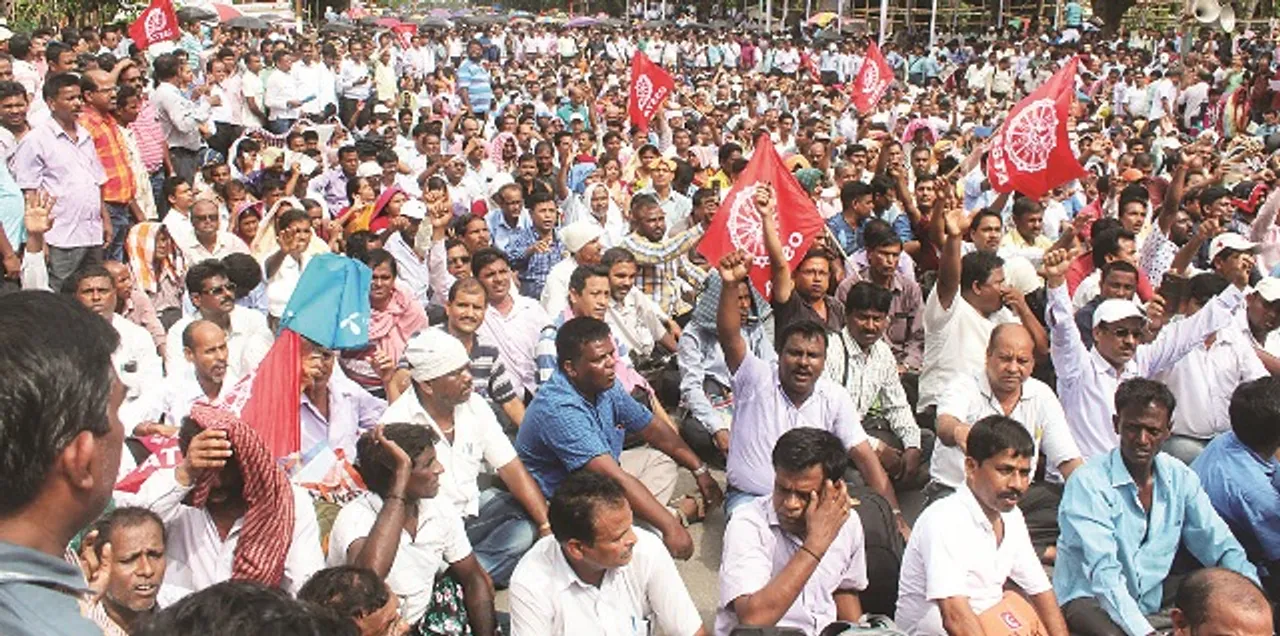  Odisha: Agitating teachers not to get salary for days of absence