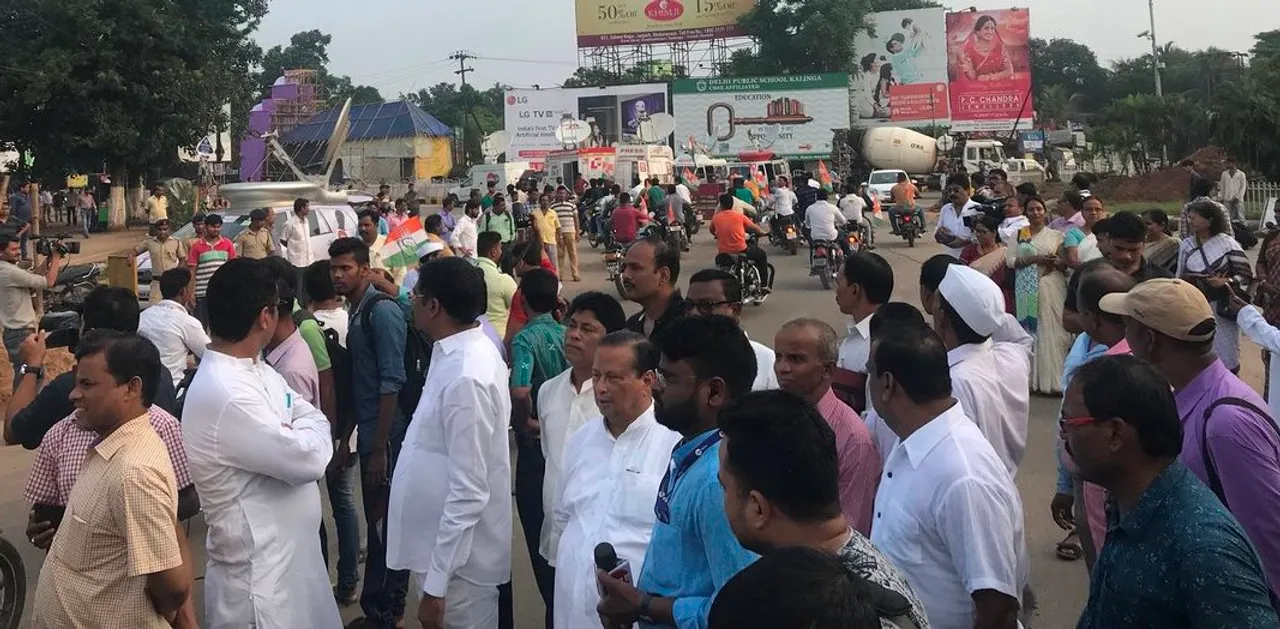  'Bharat Bandh' by Congress paralyses normal life across Odisha