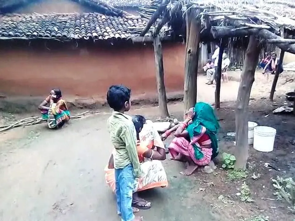  Suspecting extramarital affair, Odisha man axes wife to death