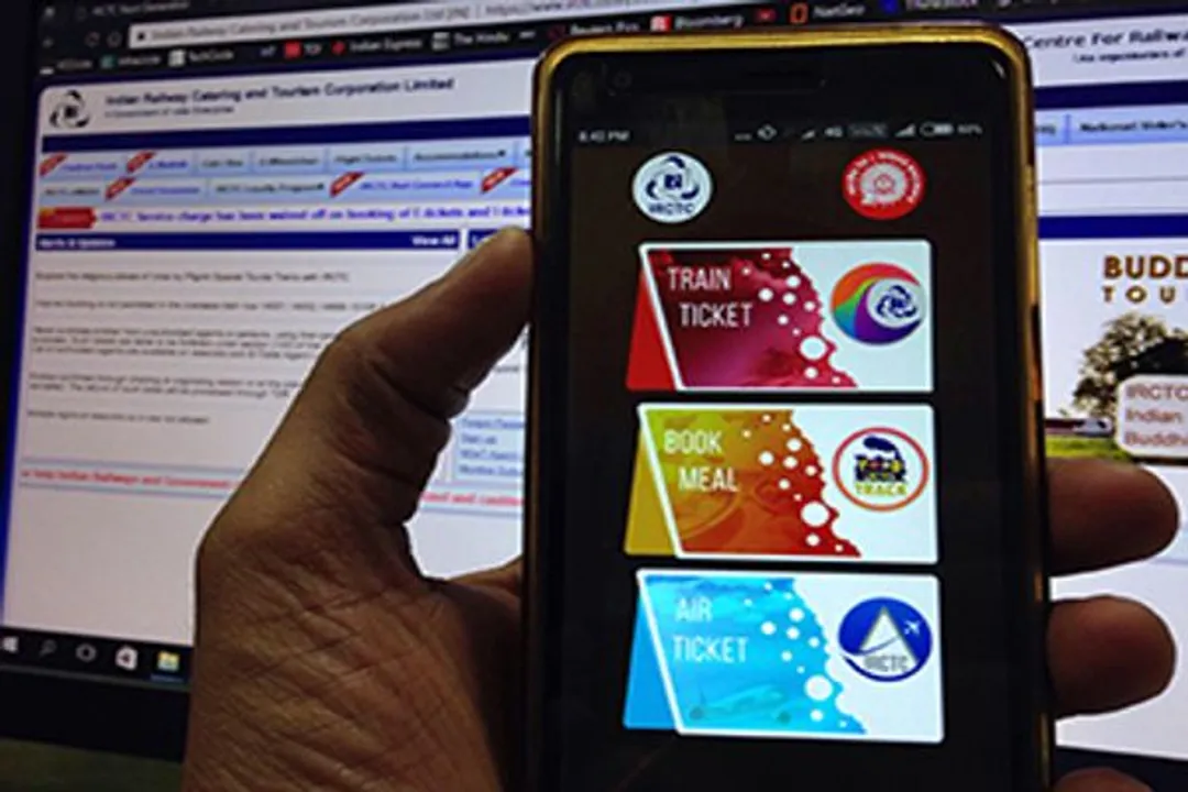  Get discount, cashback on IRCTC train ticket booking; details here