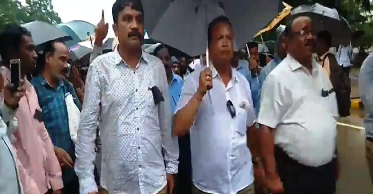  Block grant teachers observe Teachers Day as Black Day  