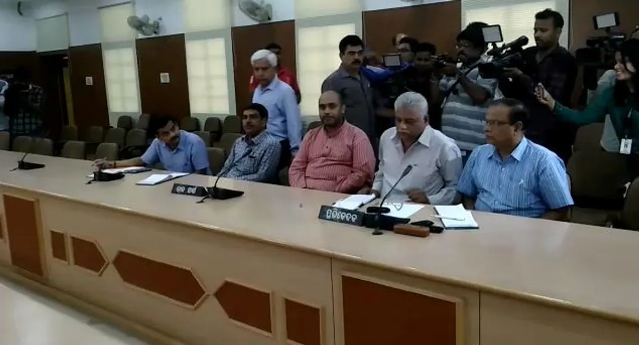  Controversial remarks on Odisha culture: Abhijit appears before House Committee