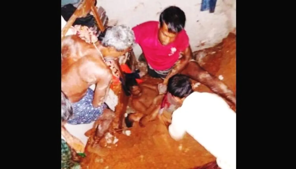  Cyclone Titli impact: House in Cuttack caves in, 3 of family critical