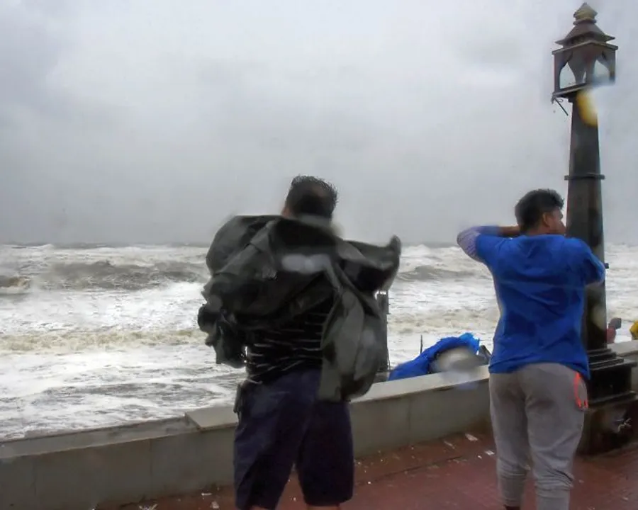  Cyclone update: AMPHAN intensifies into Very Severe Cyclonic Storm