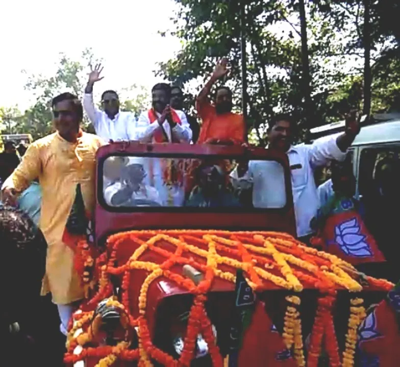  Former Odisha minister Padmalochan Panda joins BJP