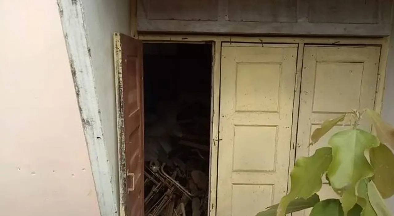  Bizarre: Miscreants loot ganja from court malkhana in Odisha