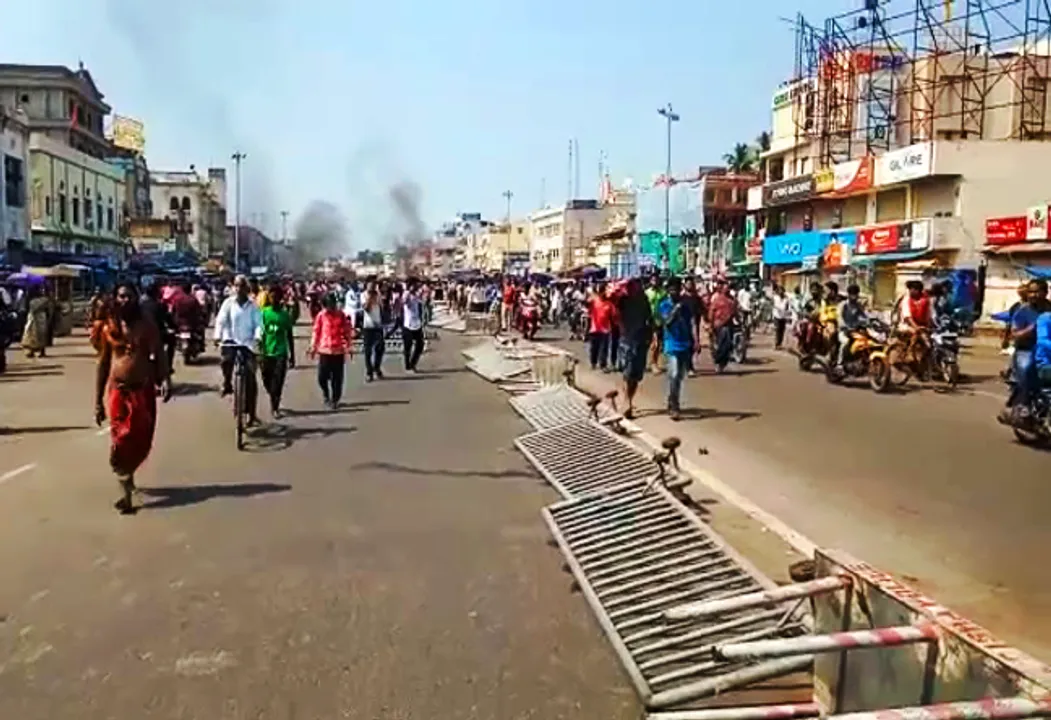  12 more arrested for violent protest against queue system at Srimadir