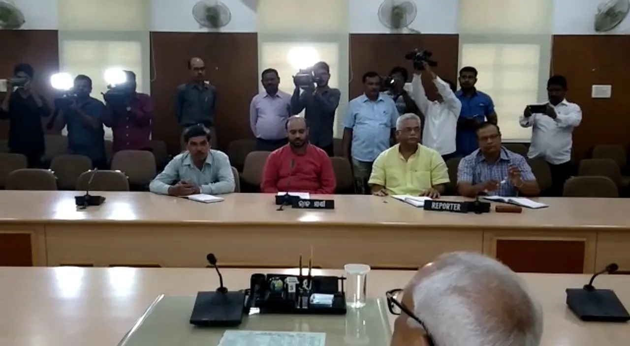  Breach of privilege: Iyer submits affidavit before House panel in Odisha