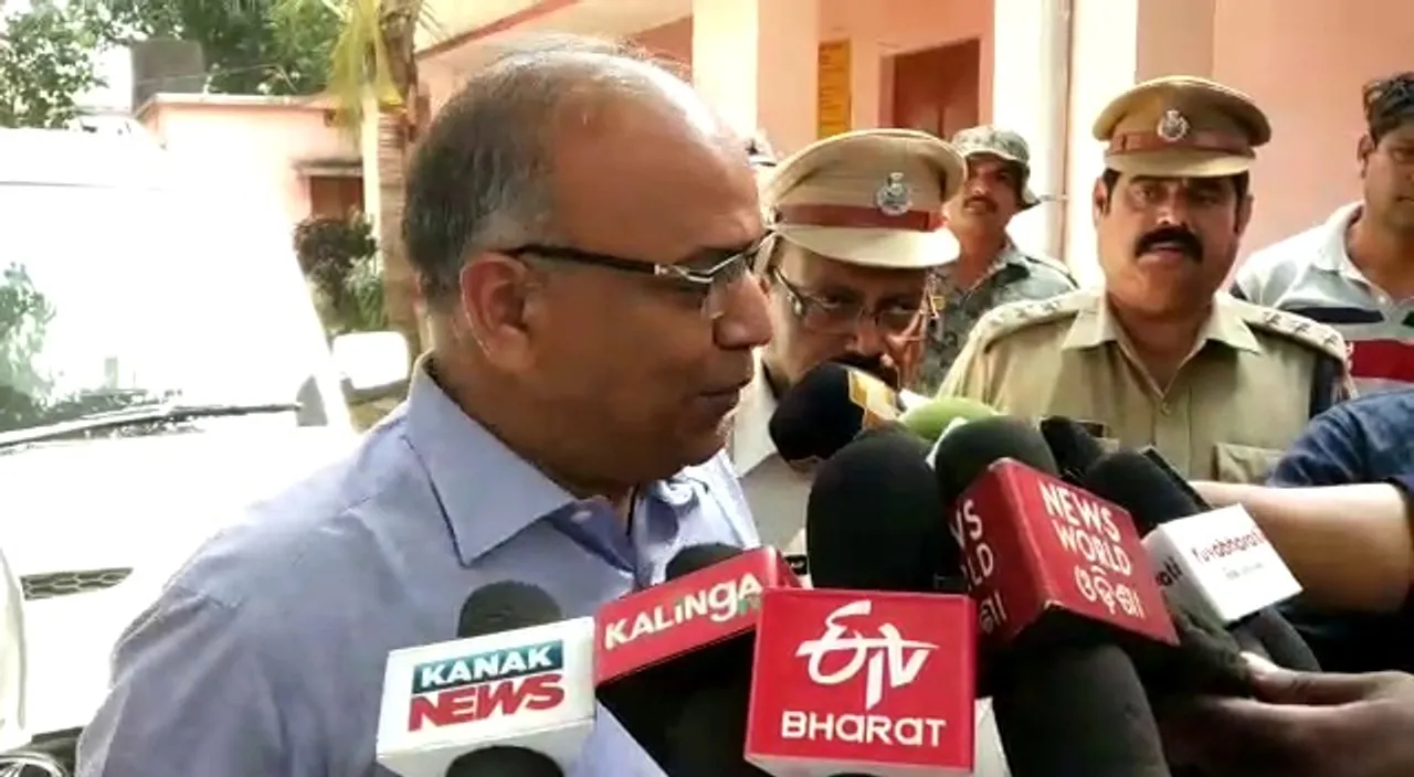  Odisha cop clears air on suspected Maoist arrest