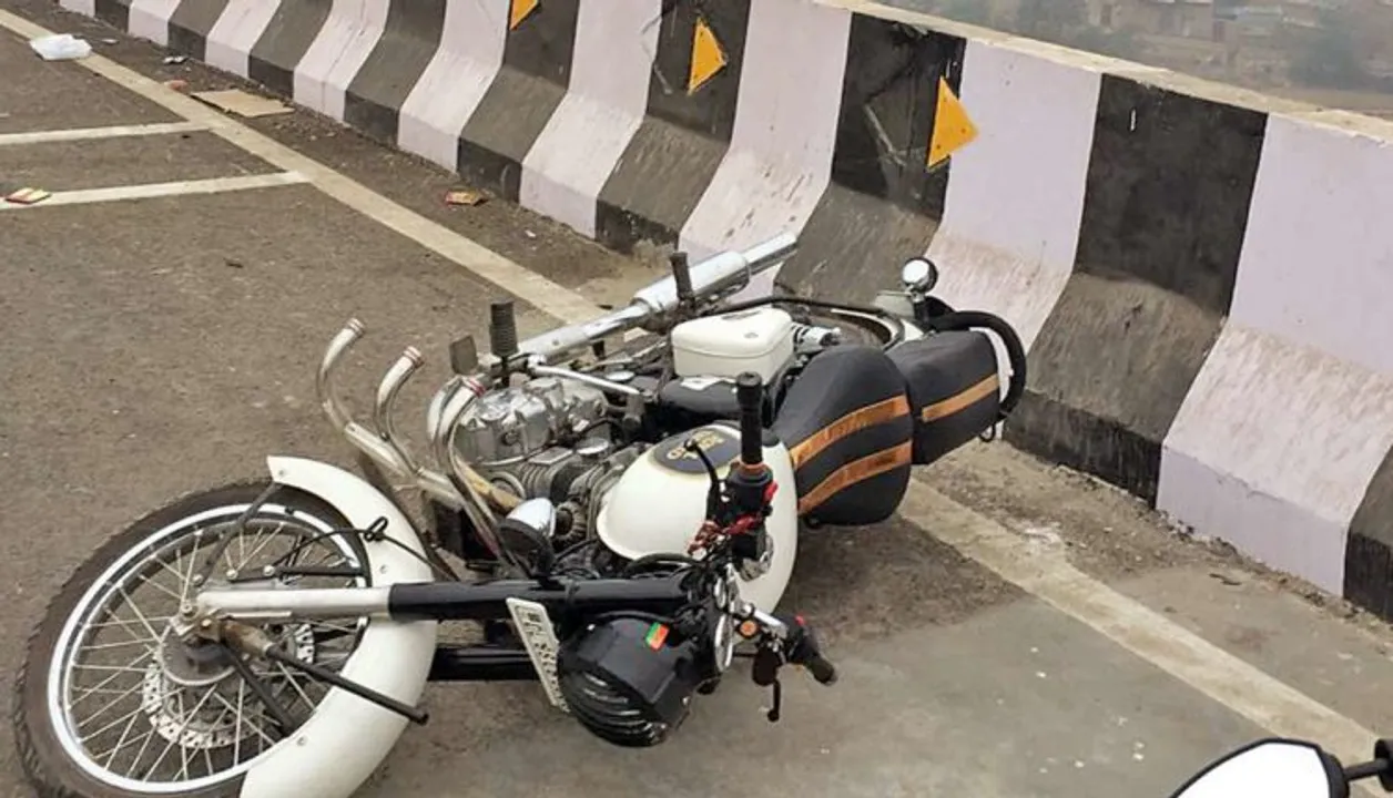  Engineering student killed, another critical in bike accident in Odisha  
