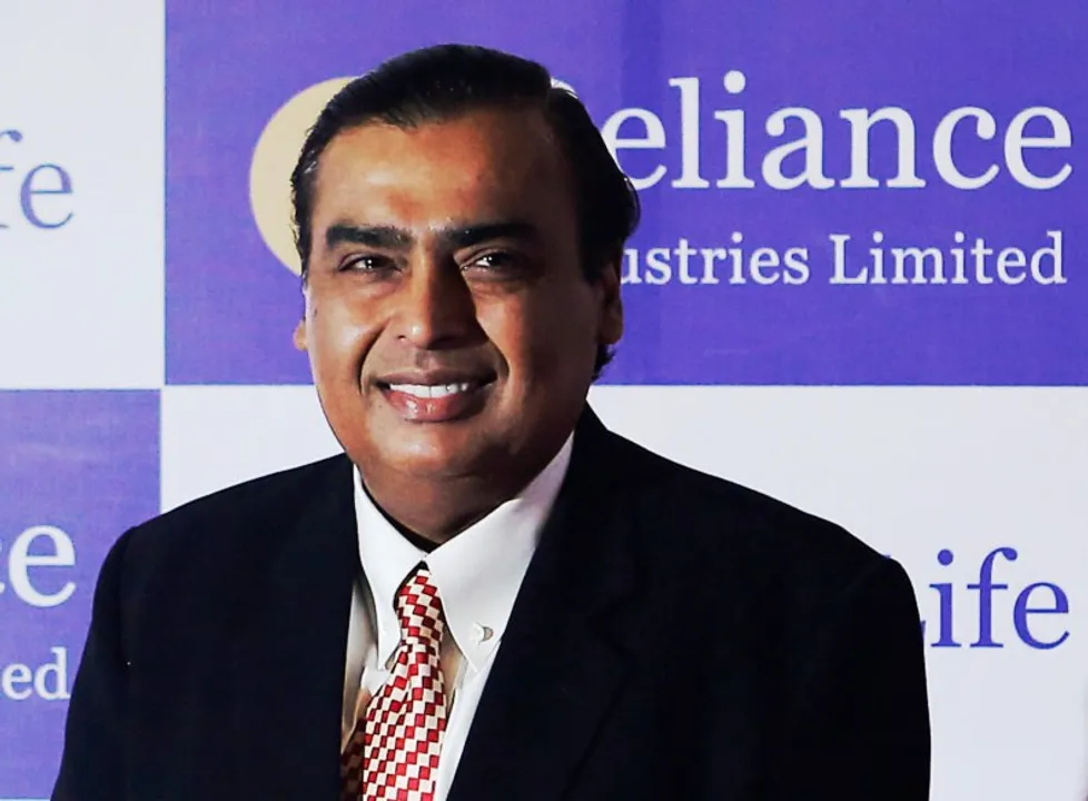  Reliance Industries Ltd acquires Future Group’s businesses