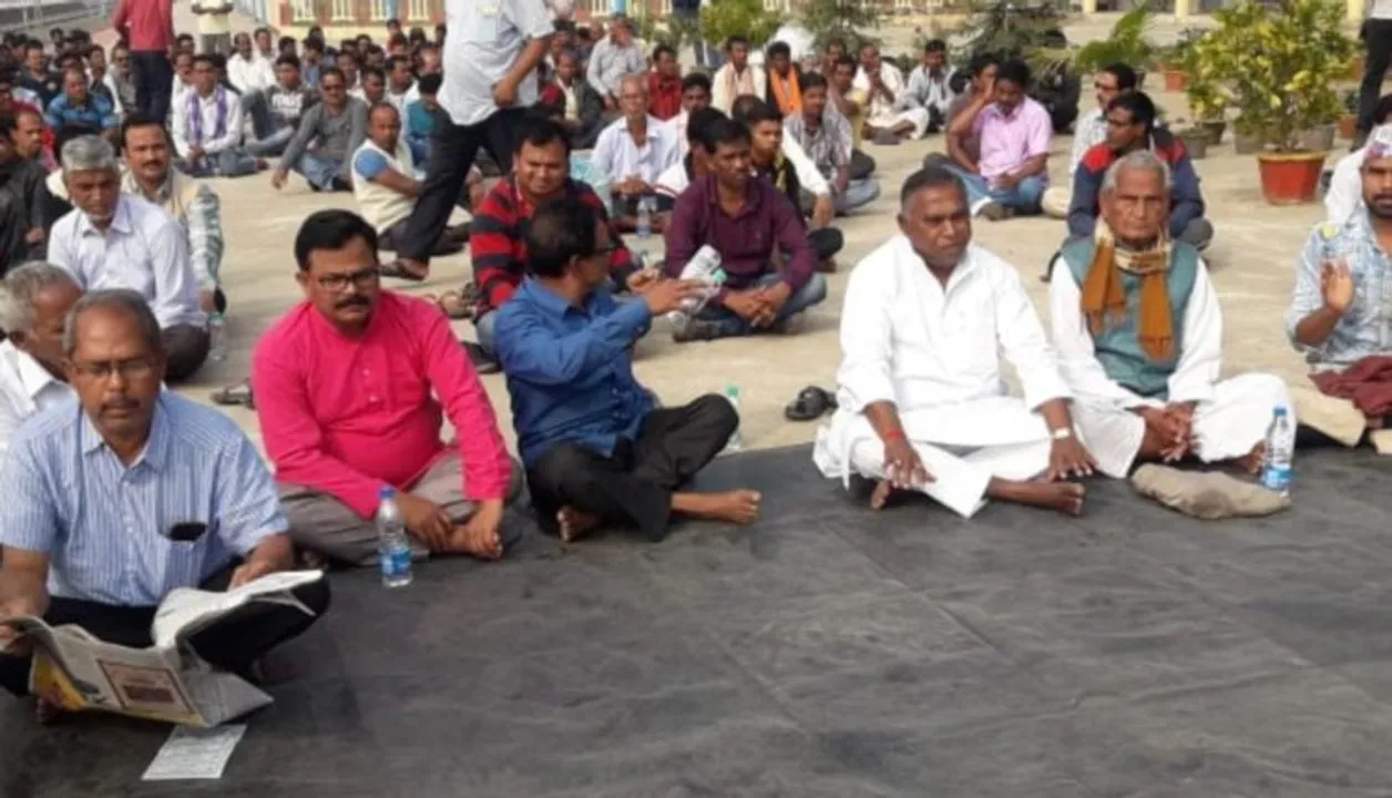 Rail Roko at Bamur hits train services in Odisha  