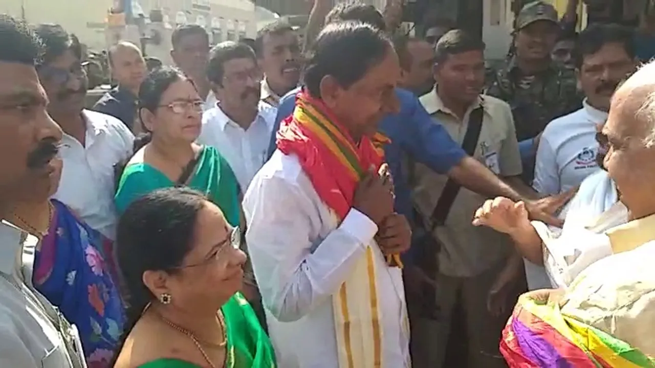  Telangana CM KCR visits Puri Jagannath Temple