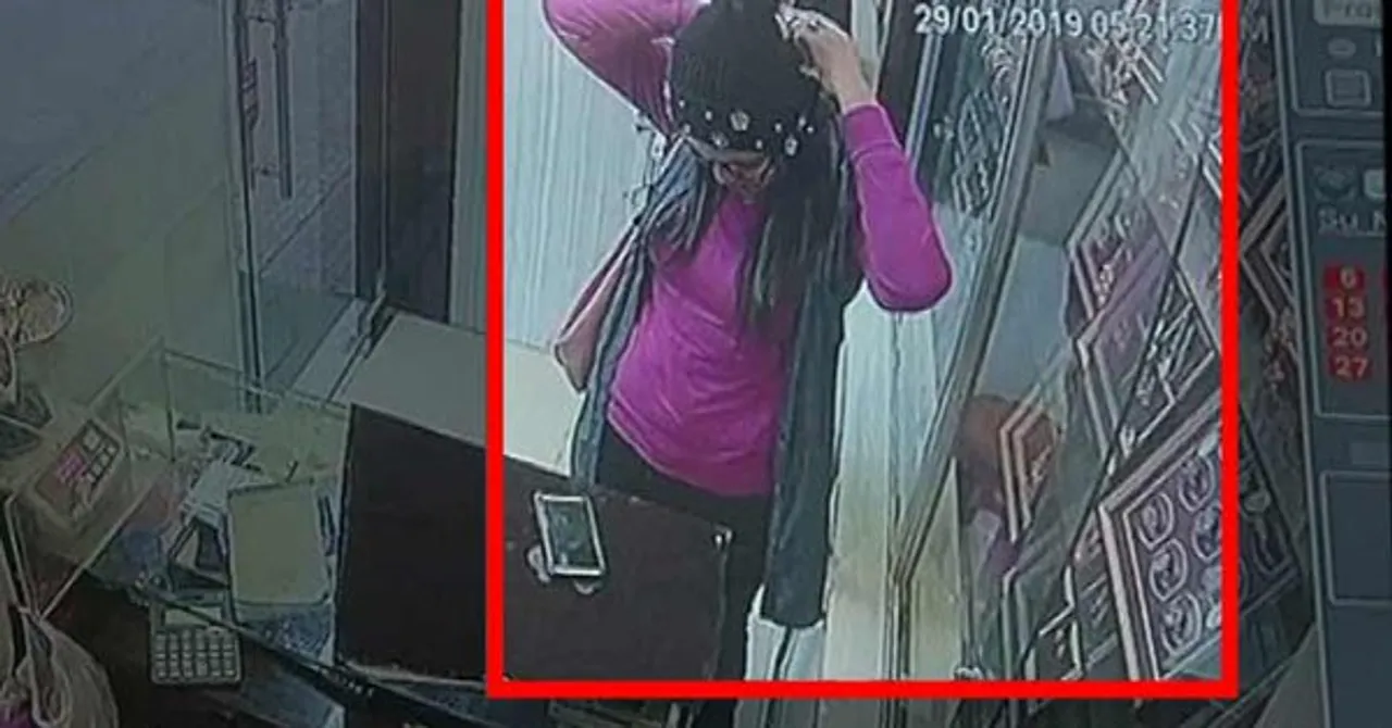  Young, affluent-looking girl caught on cam brazenly shoplifting in Odisha capital