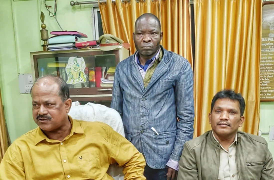  Foreign national held for duping Odisha doctor
