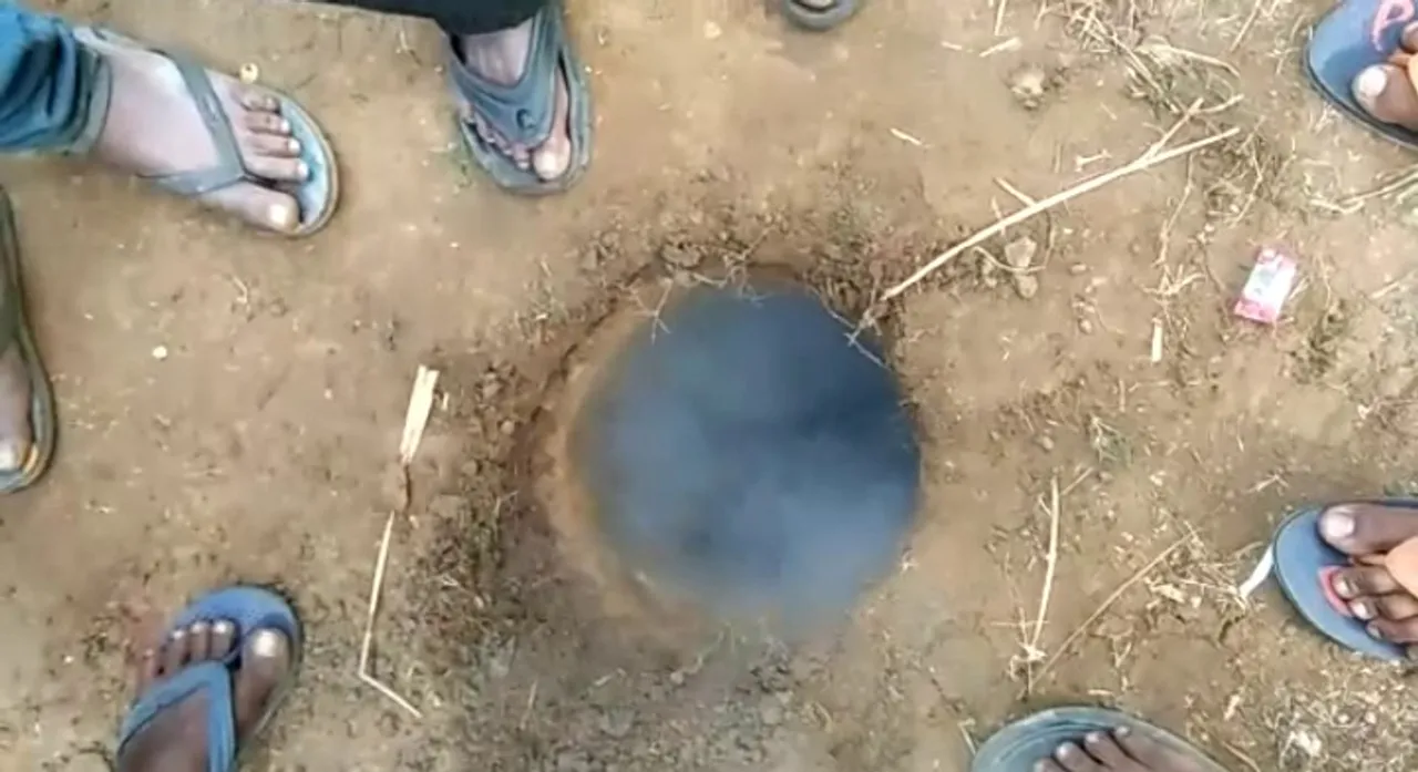  Smoke coming out of Earth takes Odisha villagers by surprise