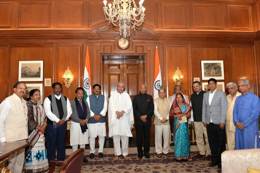  Odisha’s ruling BJD members meet President on farmers’ issues