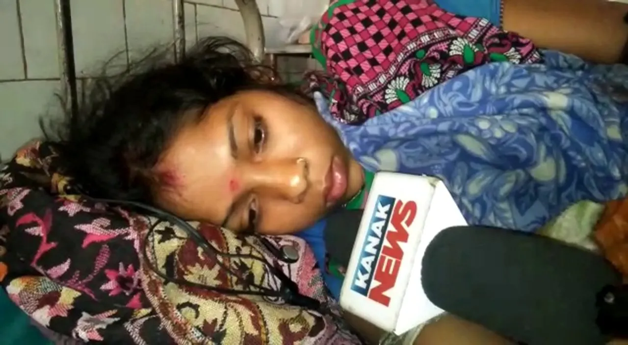  Odisha: Miscreants attack woman with blade, attempt to set her on fire
