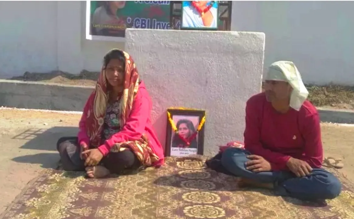  Odisha album actor’s death: Simran’s family stages dharna, seeks CBI probe