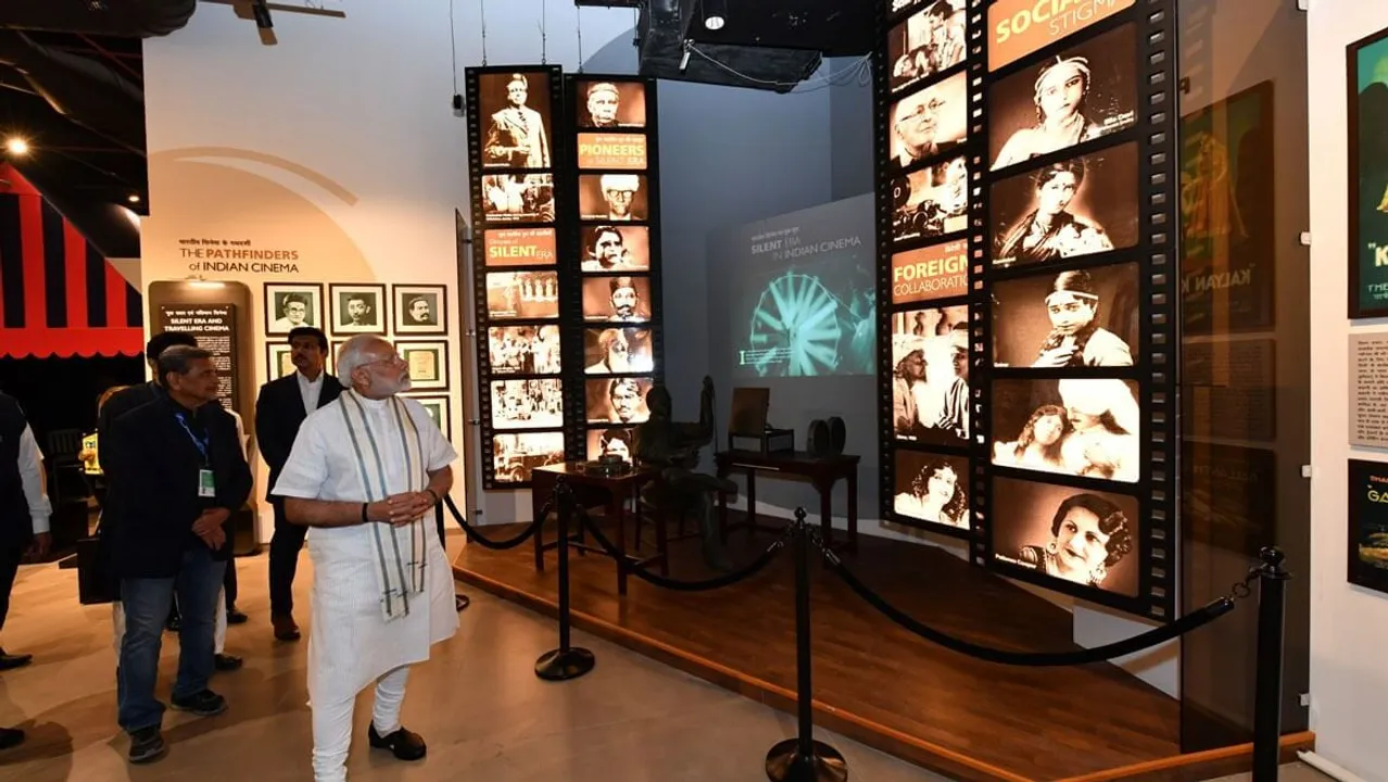  PM Modi at the inauguration of NMIC in Mumbai on Jan 19
Picture courtesy: www.tourmyindia.com 