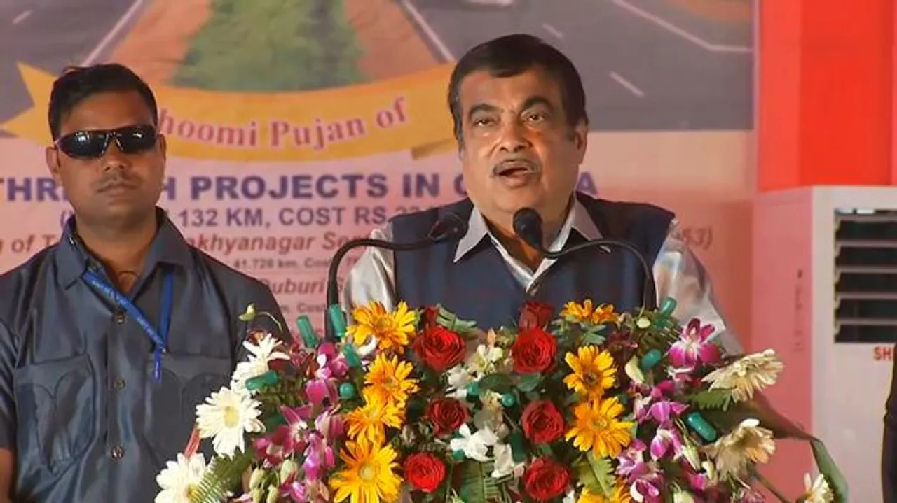 Gadkari lays foundation stone for three NH projects in Odisha