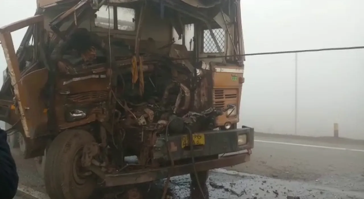  Vehicles collide due to fog in Odisha's Sundergarh; one dead