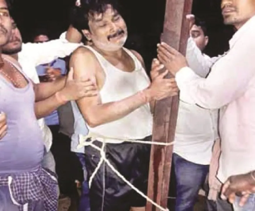  Viral Video: Odisha teacher thrashed by locals for misbehaving with girl student