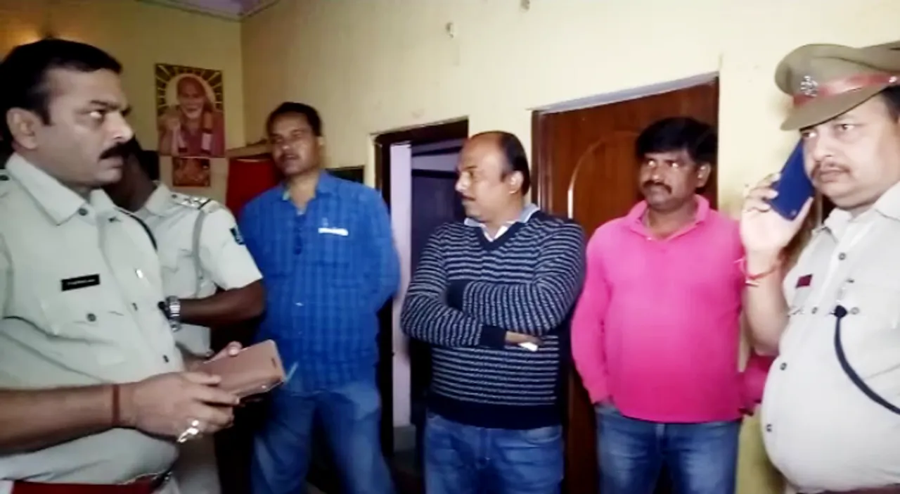  Woman, youth found dead; murder over extra-marital affair suspected