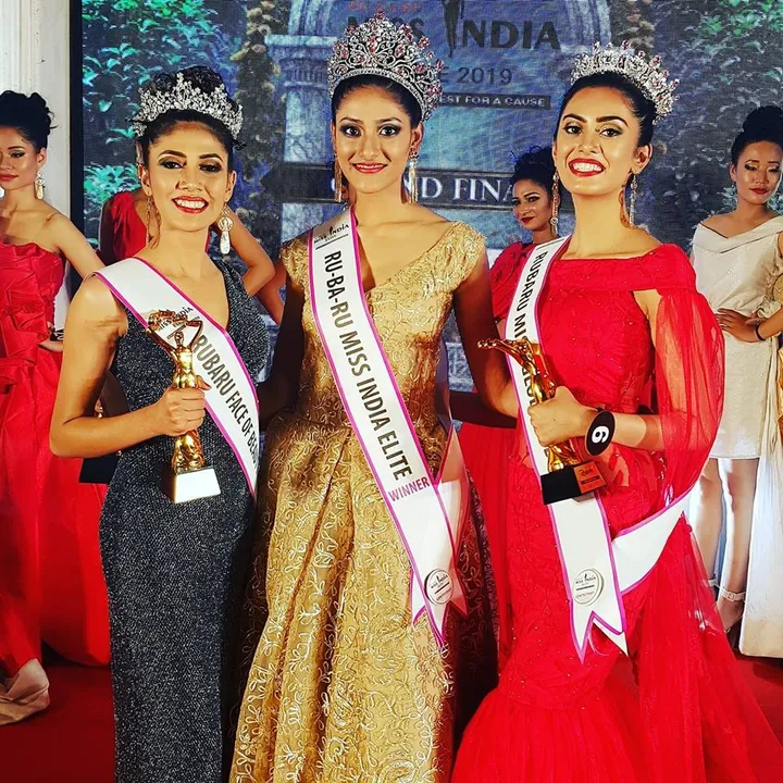  Winner Maitri Monali Pradhan (centre) flanked by Apurva Saini (left) and Saniya Juneja at the grand finale 